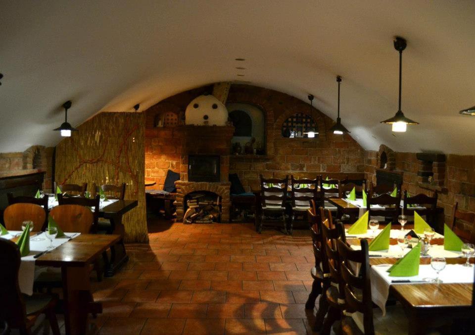 Pension Pavir Zidlochovice 外观 照片